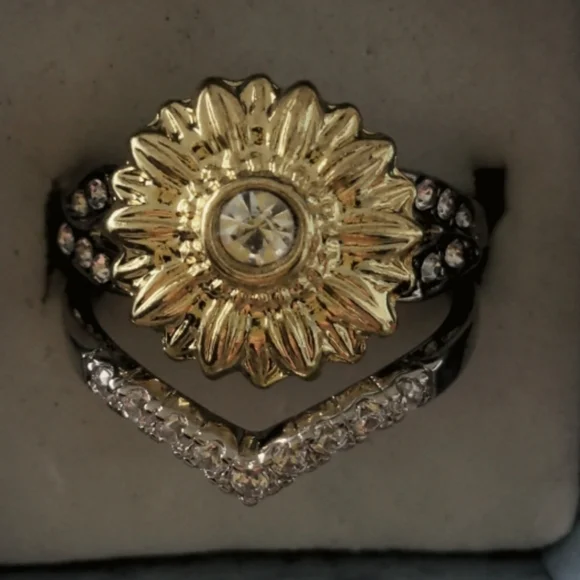 Sunflower 2 piece ring set - Picture 3 of 6